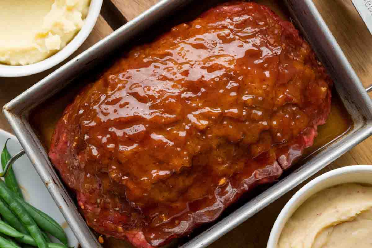 What is Cracker Barrel Meatloaf Made Of?